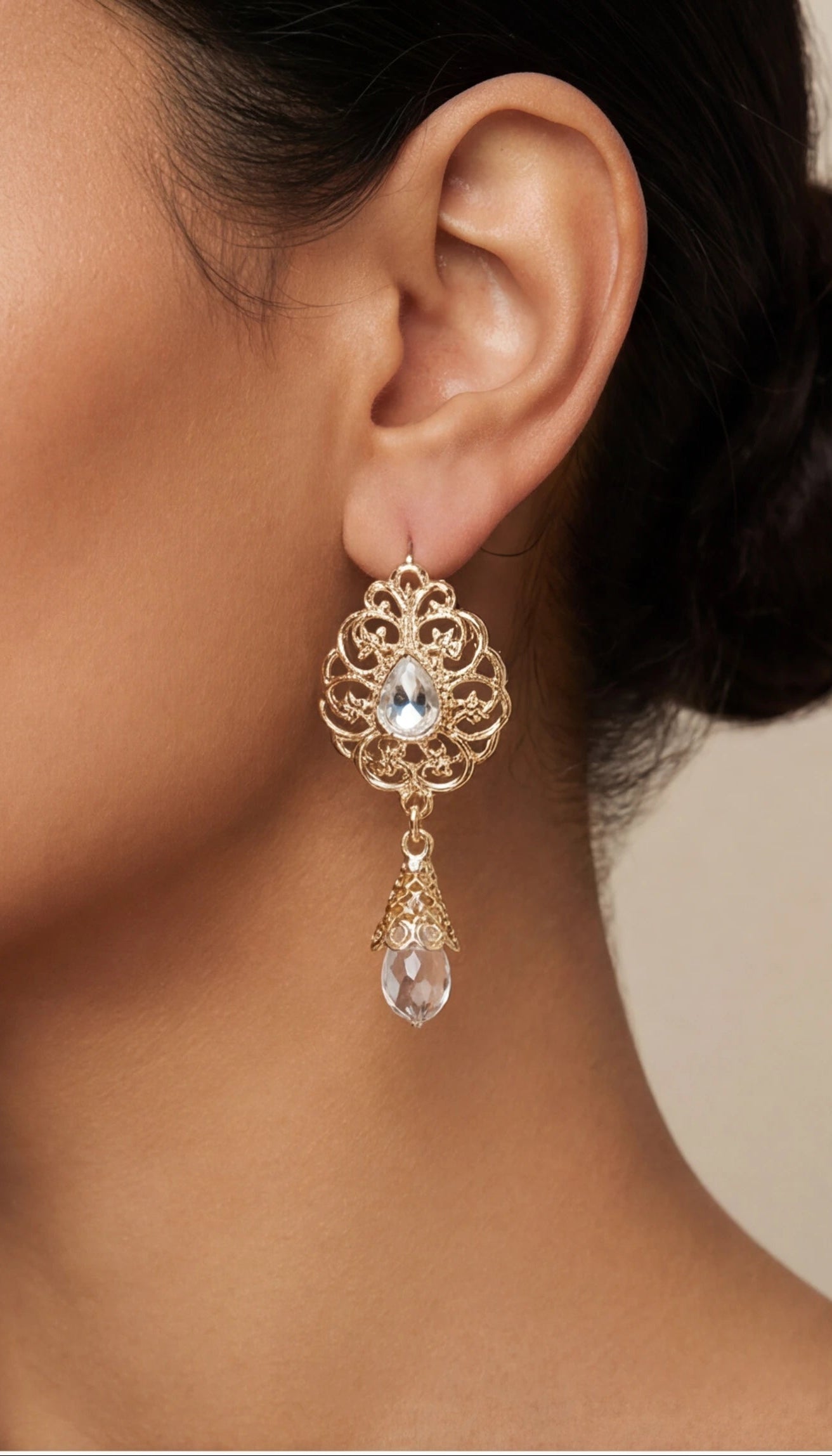 White Gold Nabi Earrings