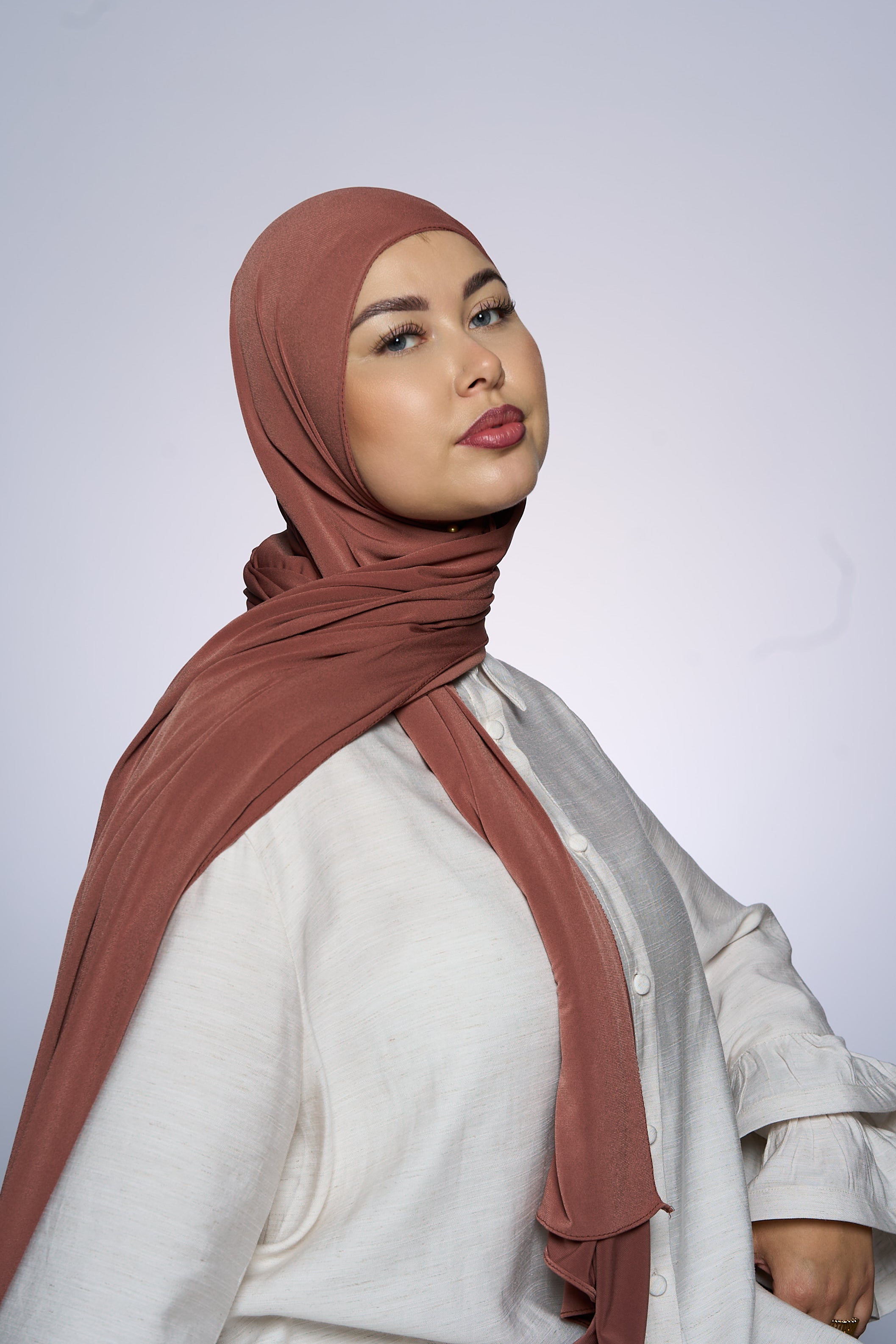 Premium Jersey Hijab Fin - Caramel Brown