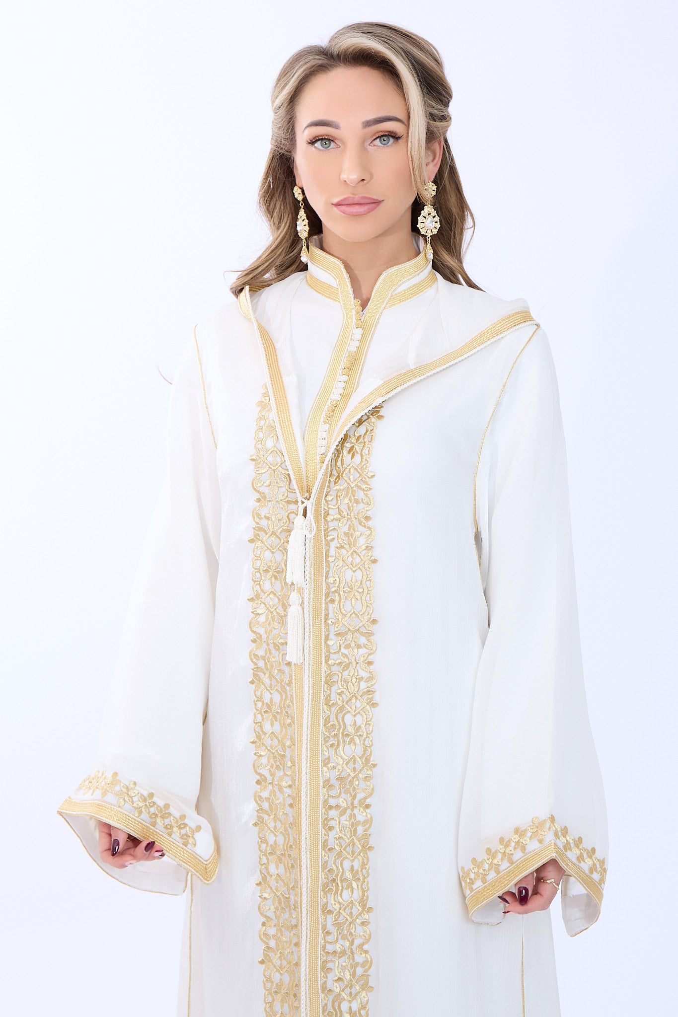 Jalaba Najla Brokenwhite