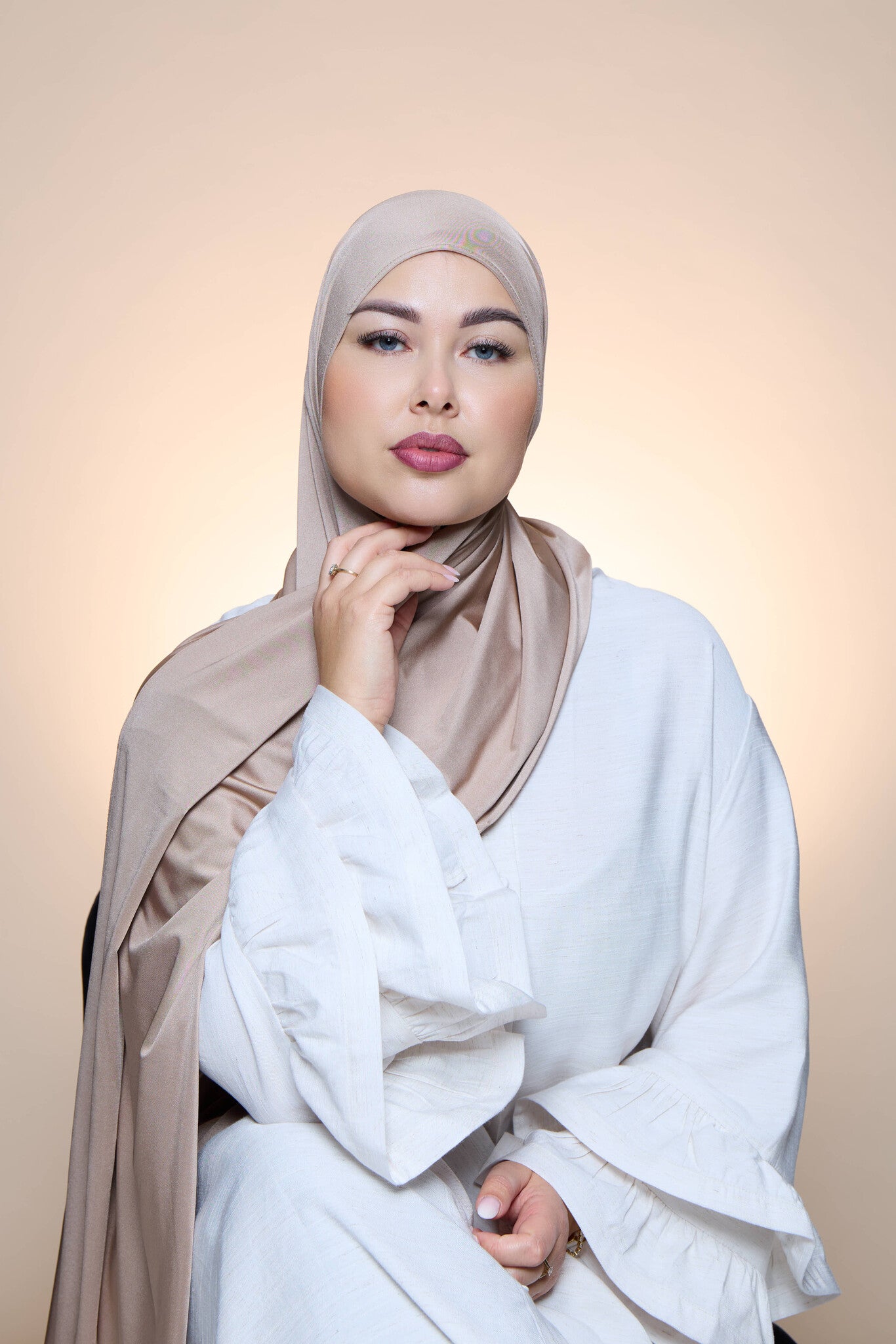 Hijab Premium Satin Mae Smoke Gray