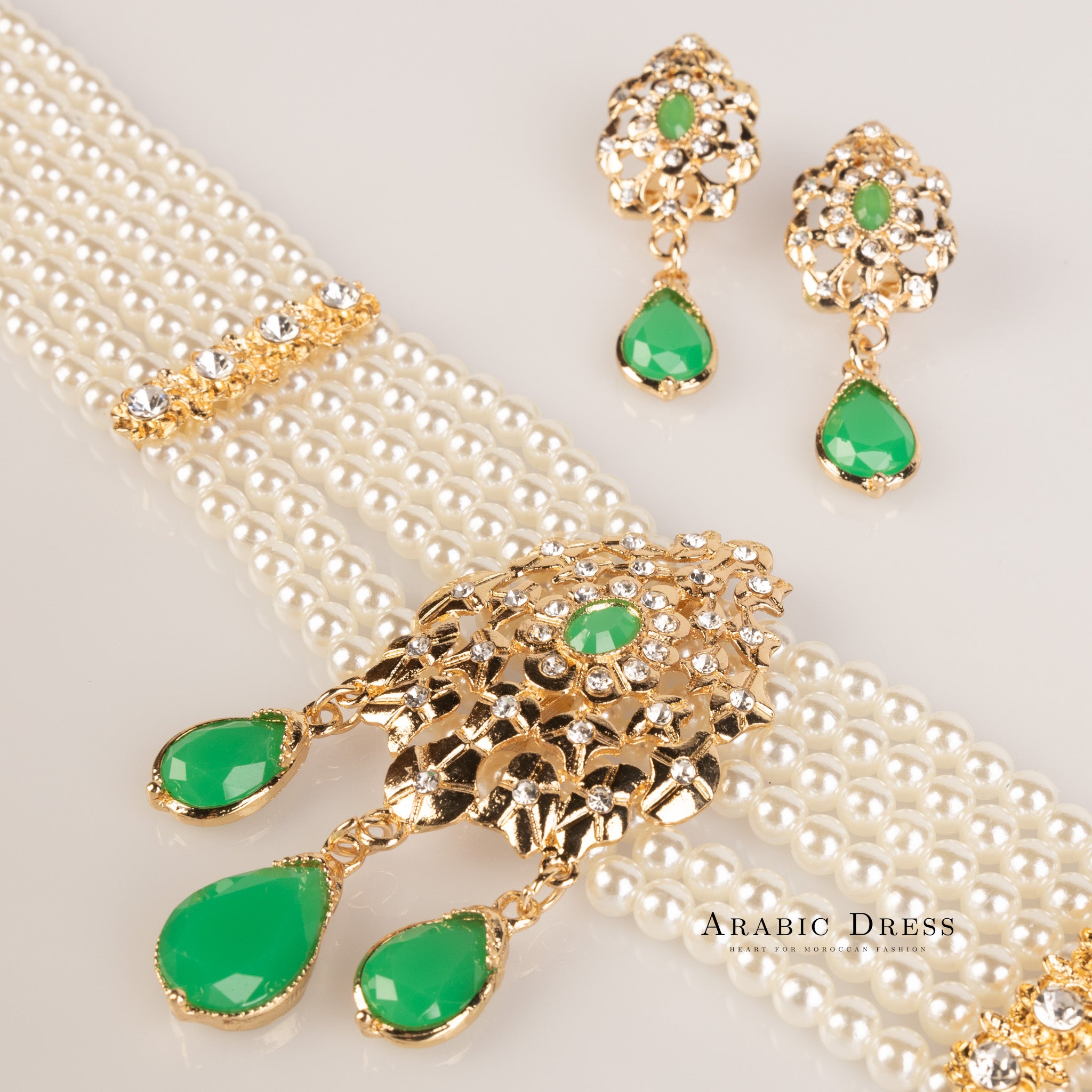 pearl green Necklace set Yuomi