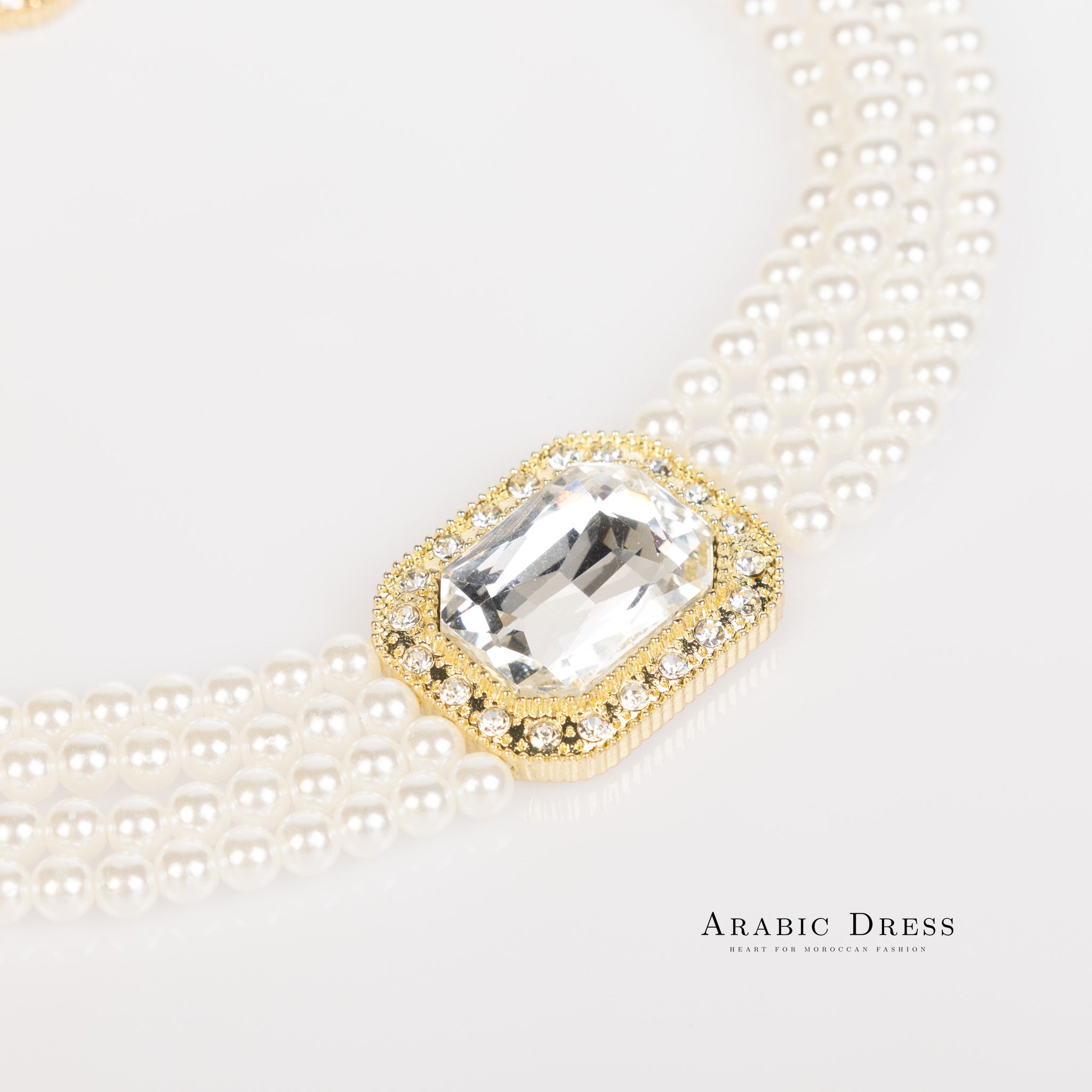 White/Gold Mi-So Necklace set