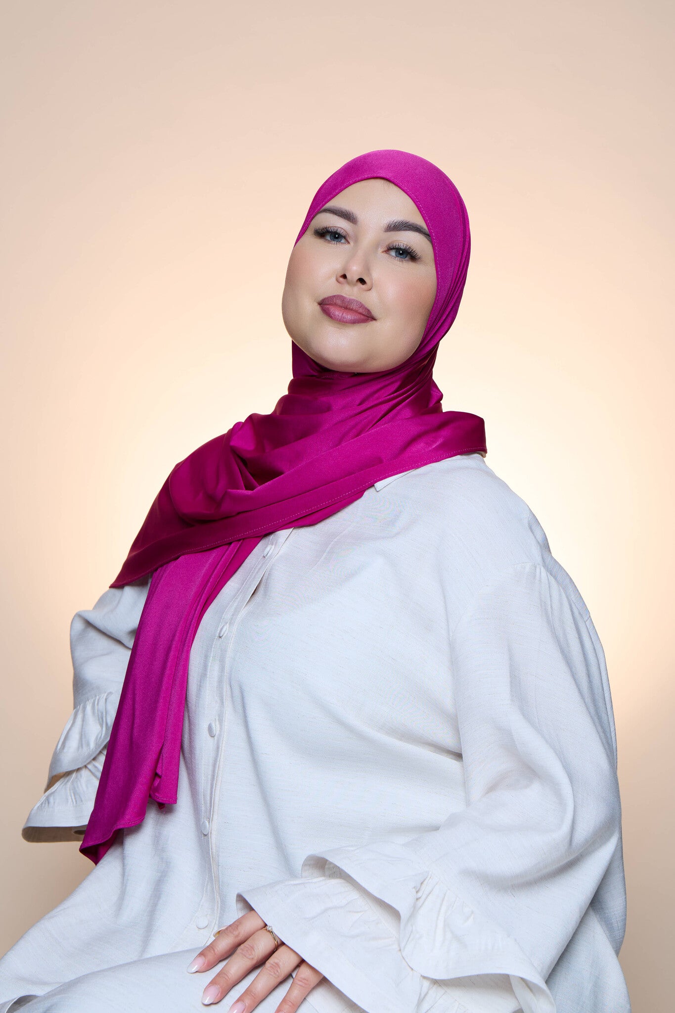 Hijab Premium Satin Mae Magenta