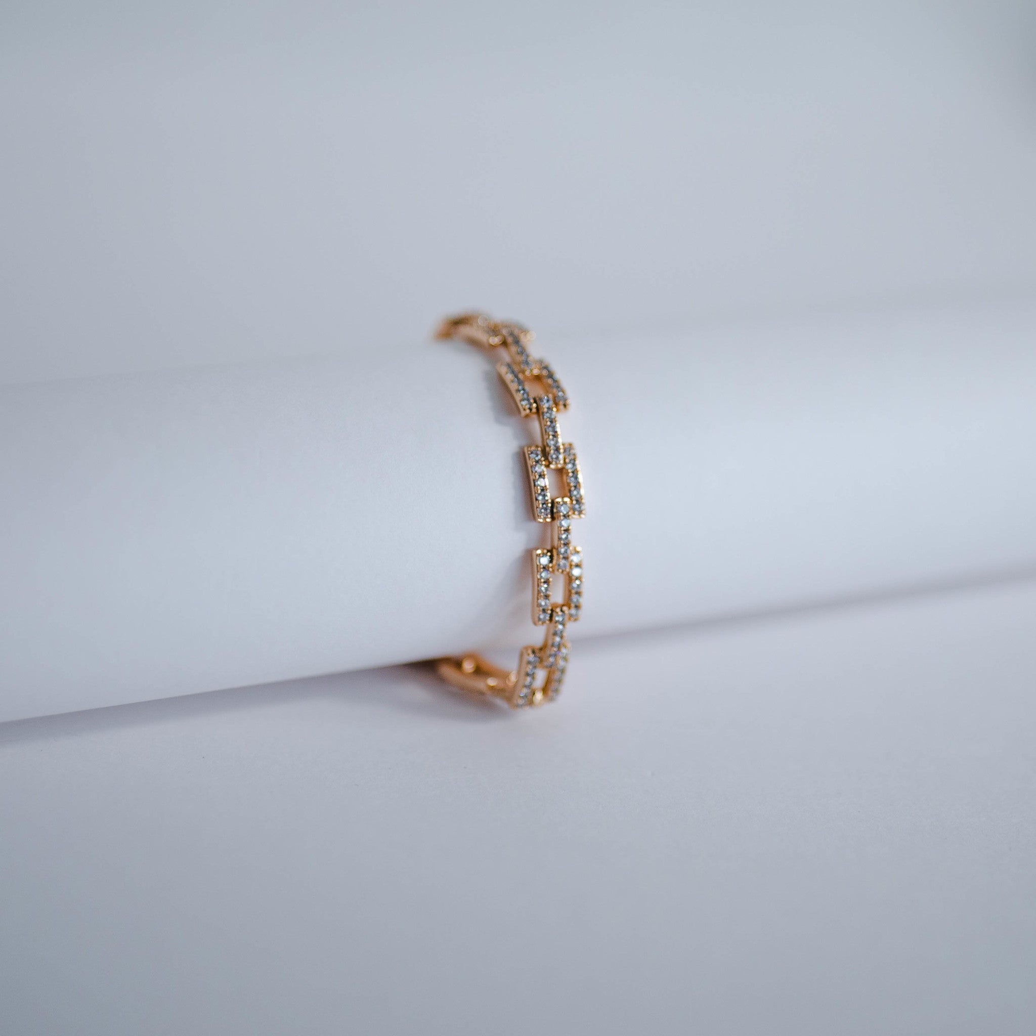 HY GOLD BRACELET