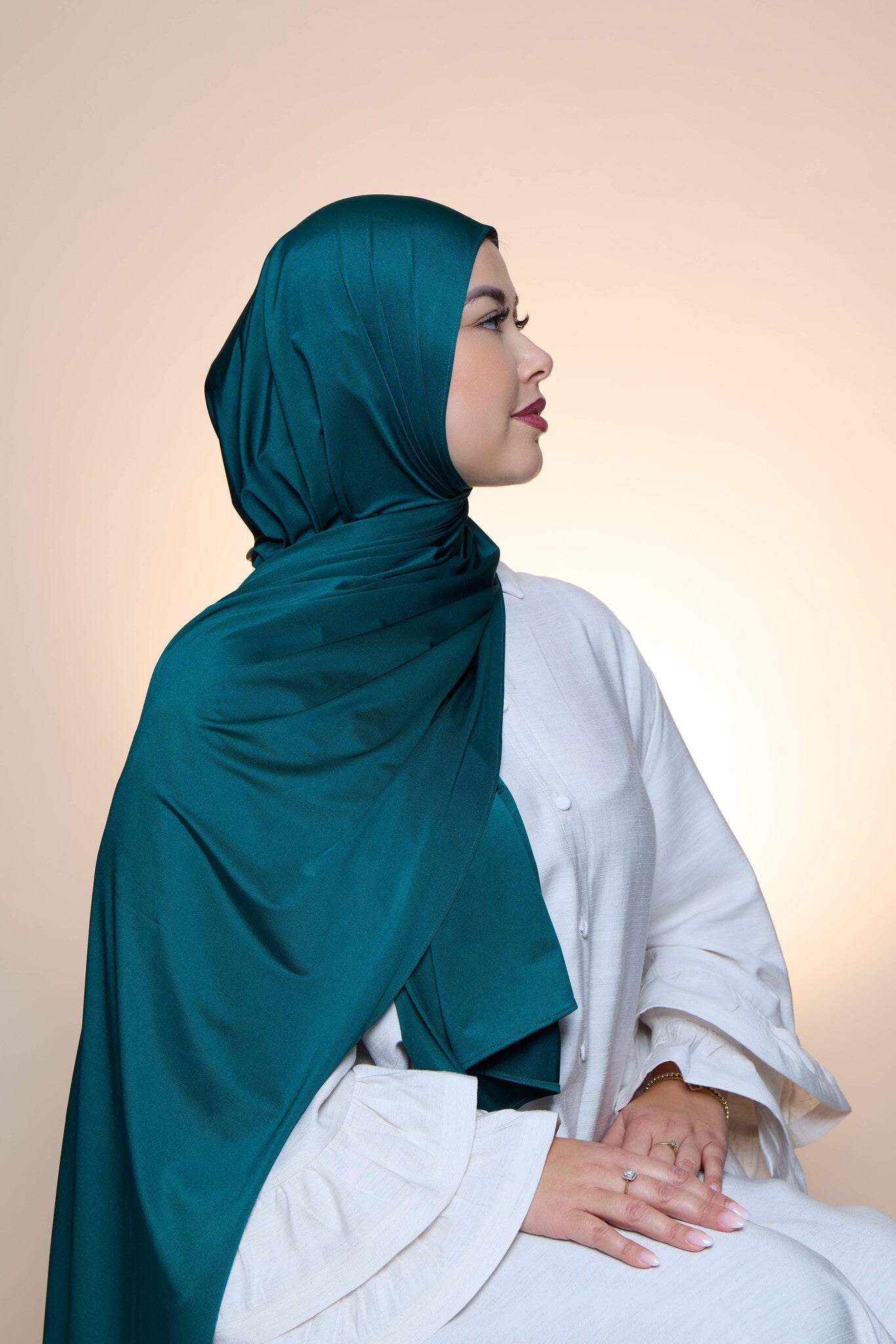 Hijab Premium Satin  Mae  Pine Green
