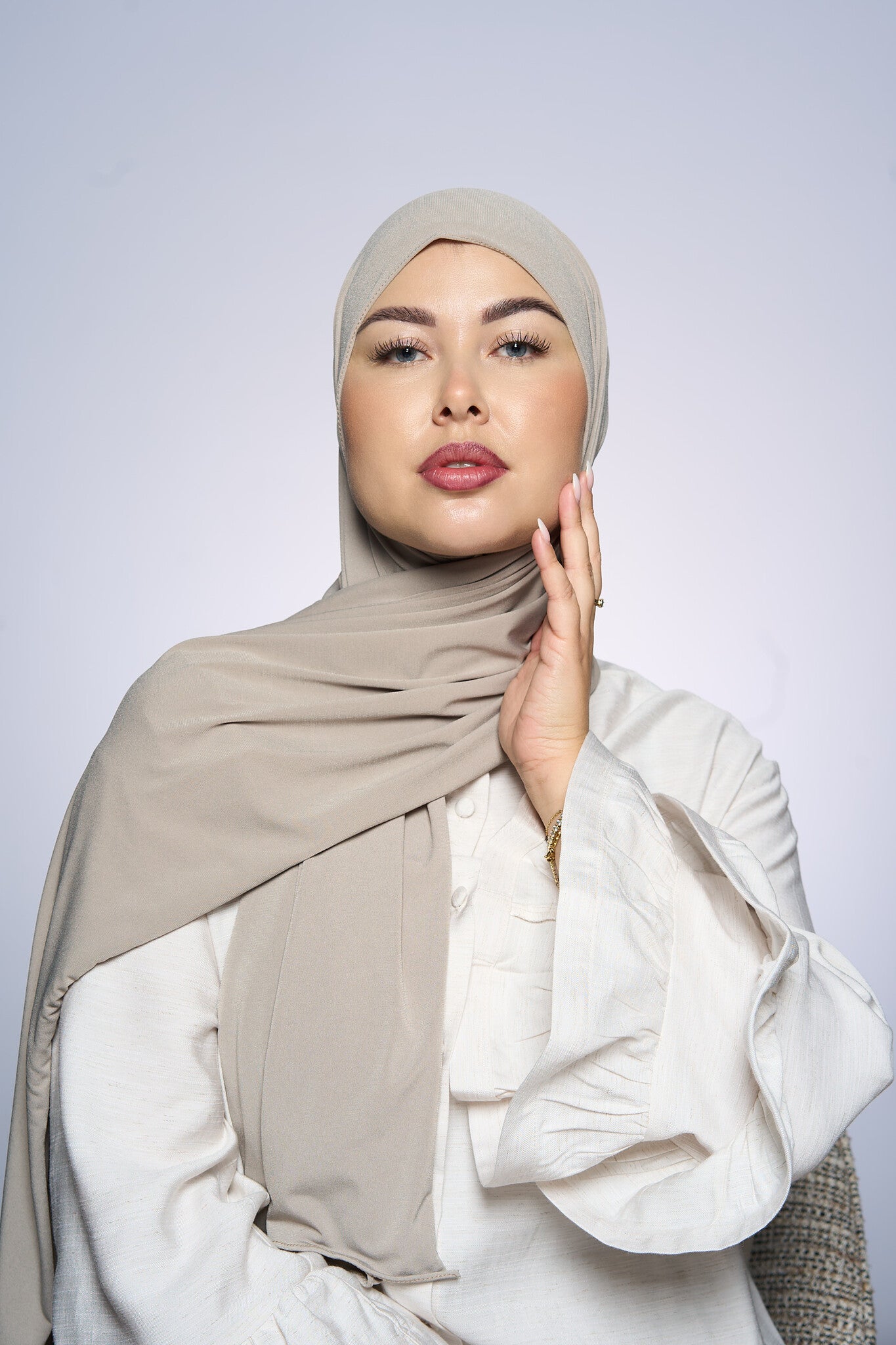 Premium Jersey Hijab Fin -  Dark Almond