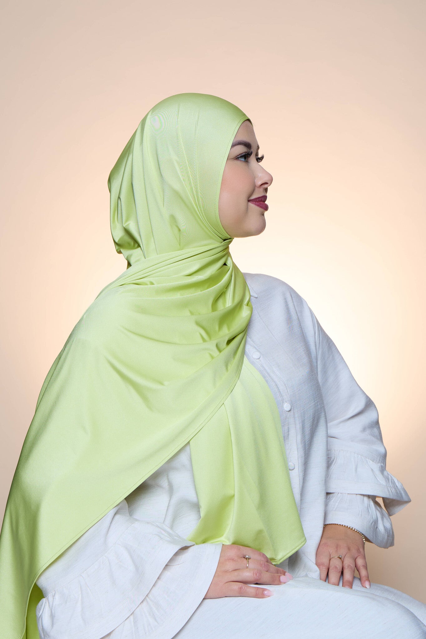 Hijab Premium Satin  Mae Tea Green