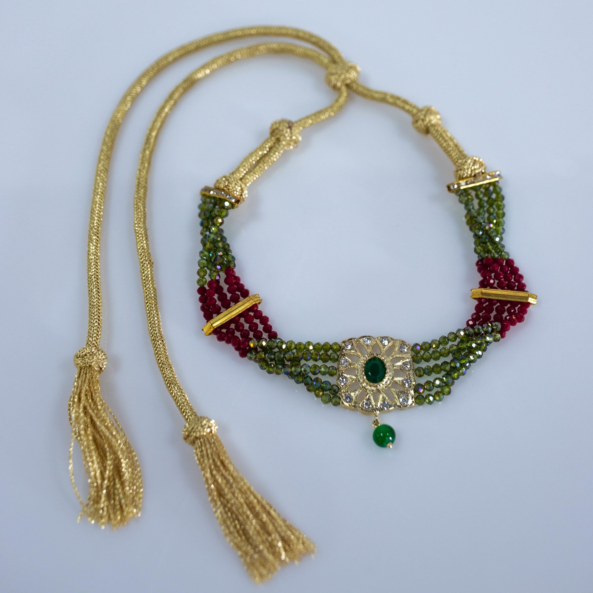 Green necklace Luy