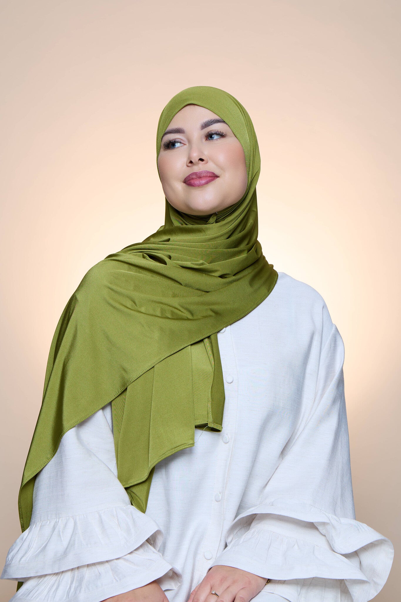 Hijab Premium Satin  Mae Olive Green