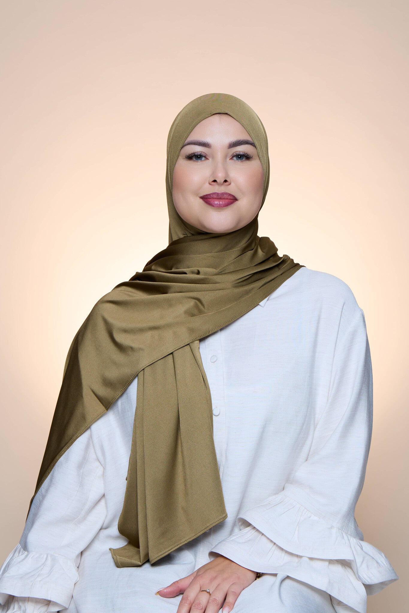 Hijab Premium Satin  Mae  Kaki