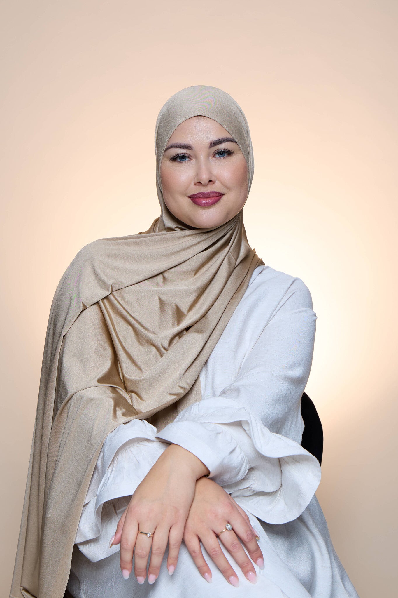 Hijab Premium Satin  Mae Nude