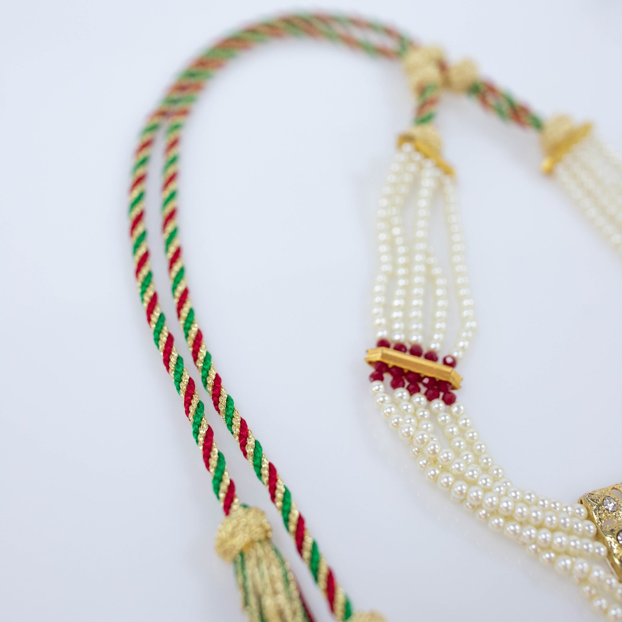 RED WHITE PEARL NECKLACE LIA