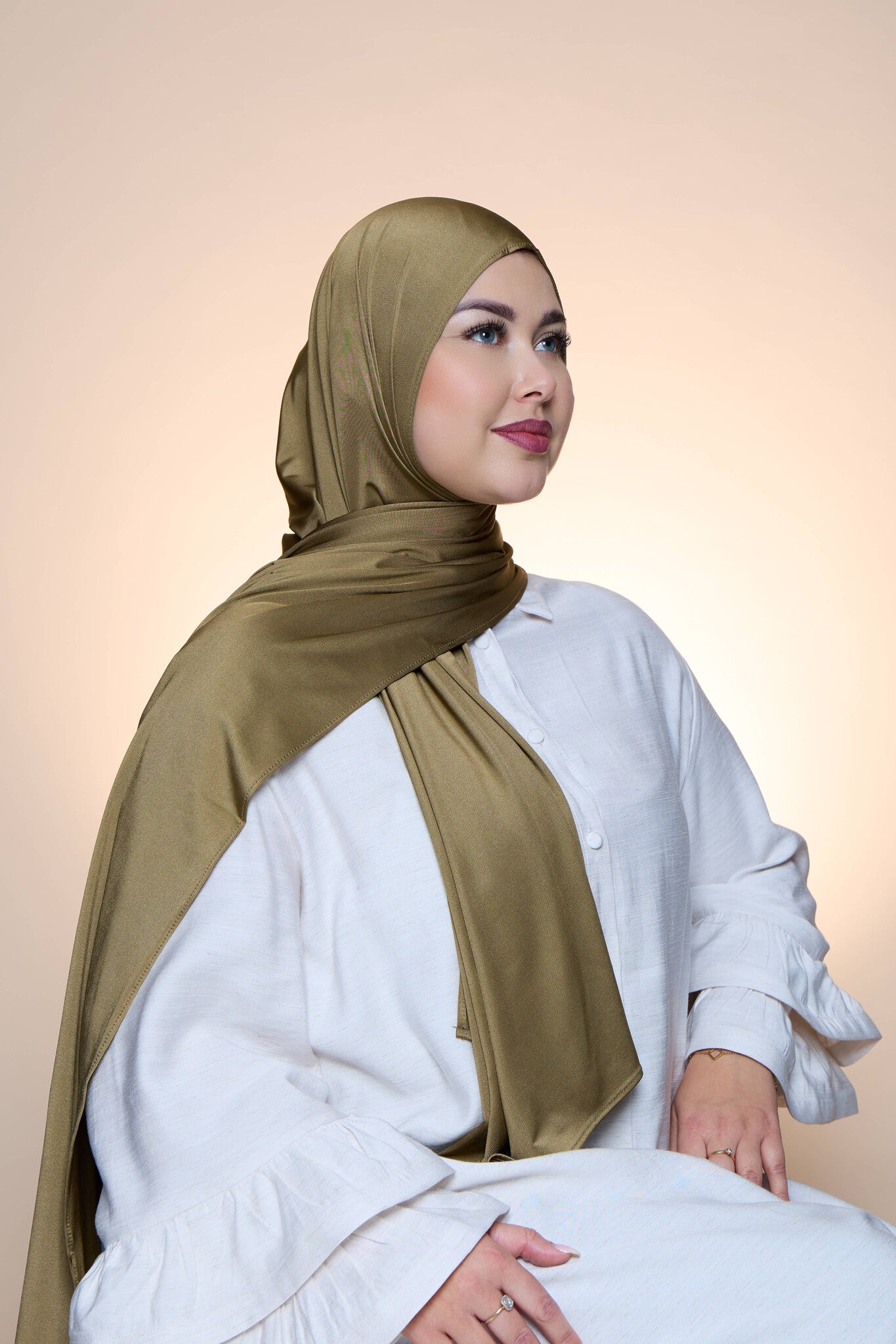 Hijab Premium Satin  Mae  Kaki